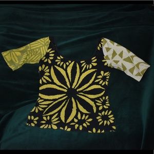 Vintage scoop neck floral crop top magic!